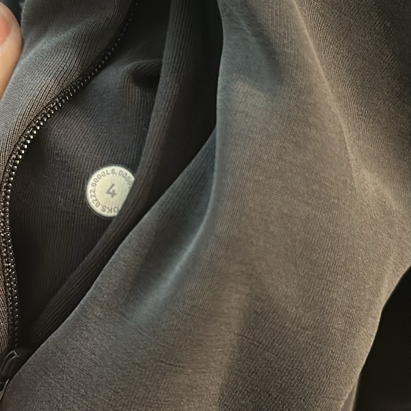 Lululemon Softstreme Pocketed Hoodie - Picture 5 of 5